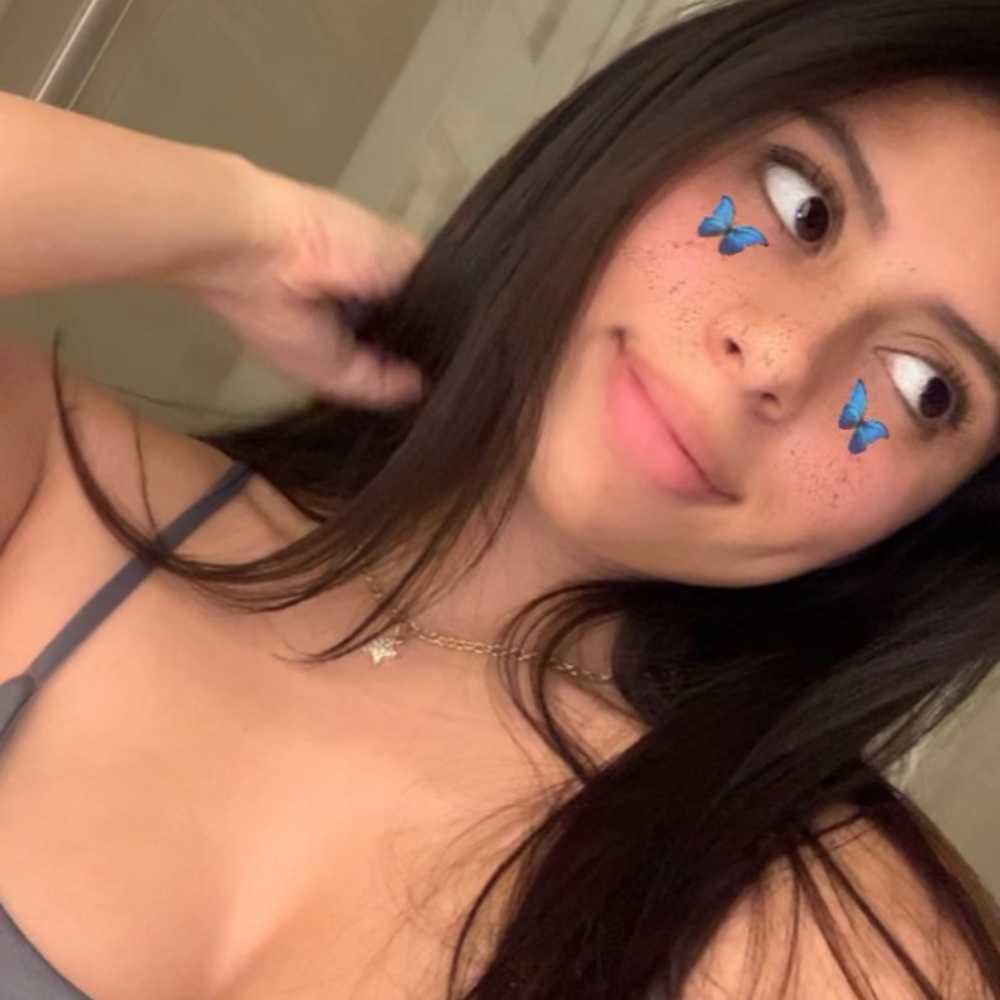 Meet your Posher, Alyssa